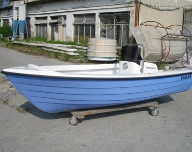Dinghy VARAN 410 with console