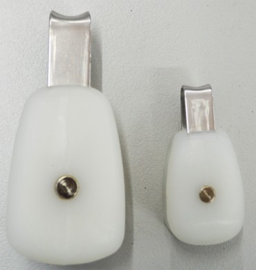 INOX BLOCK WITH SINGLE NYLON WHEEL 